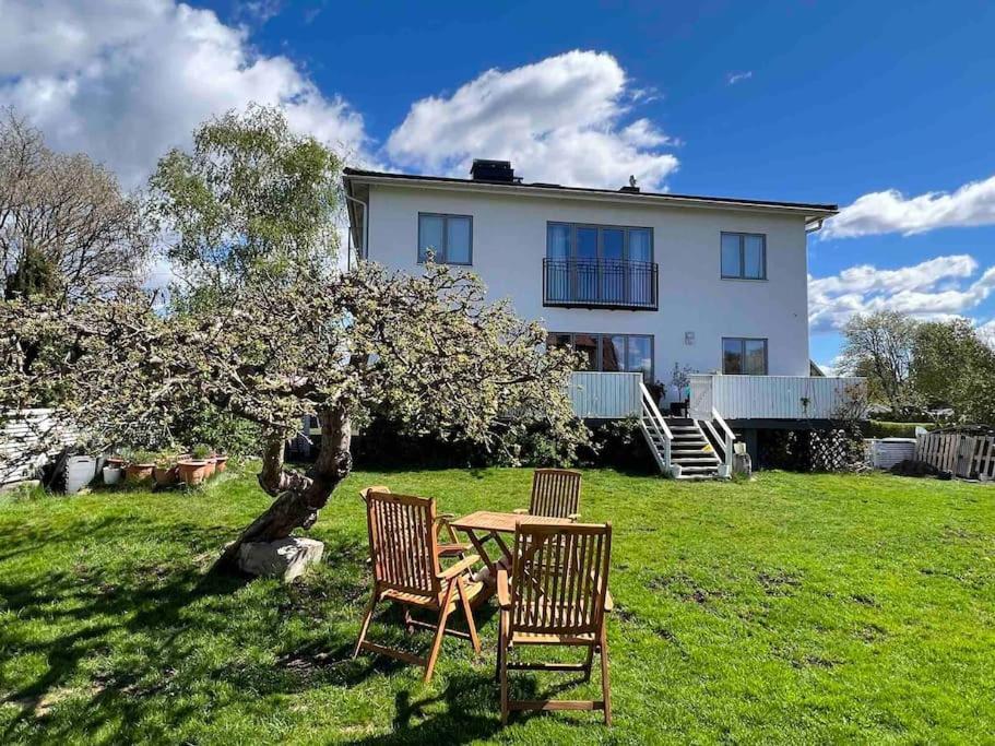 Villa Spacious House Close To Nature And City. Stockholm